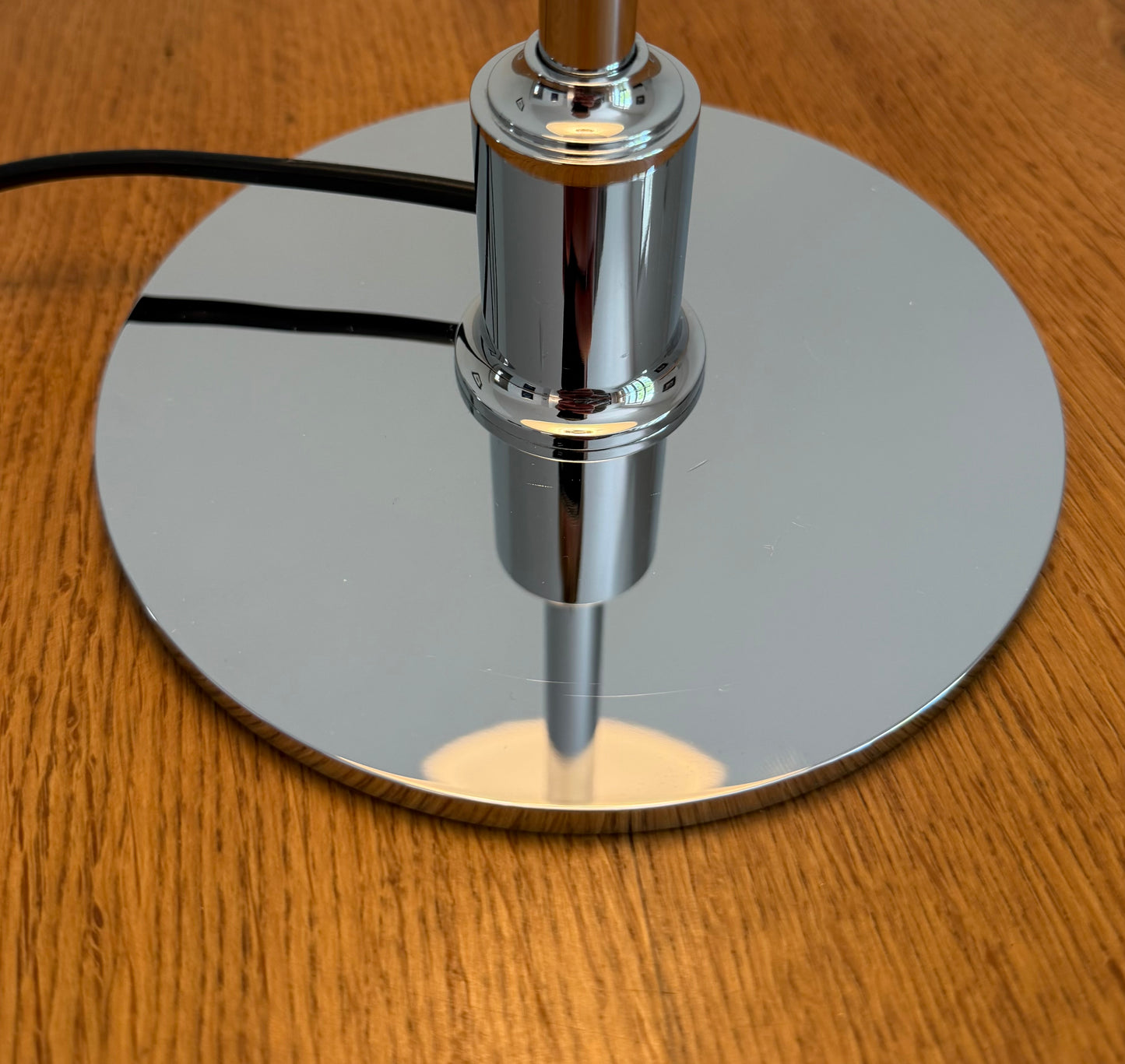 Original PH 3/2 table lamp. Poul Henningsen for Louis Poulsen