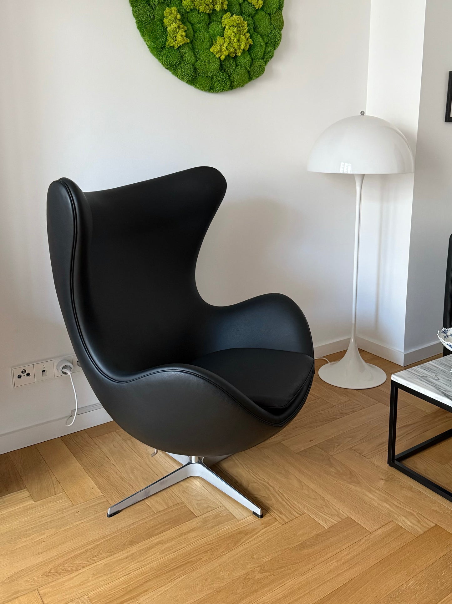 Original ‘The Egg Chair’. Arne Jacobsen for Fritz Hansen