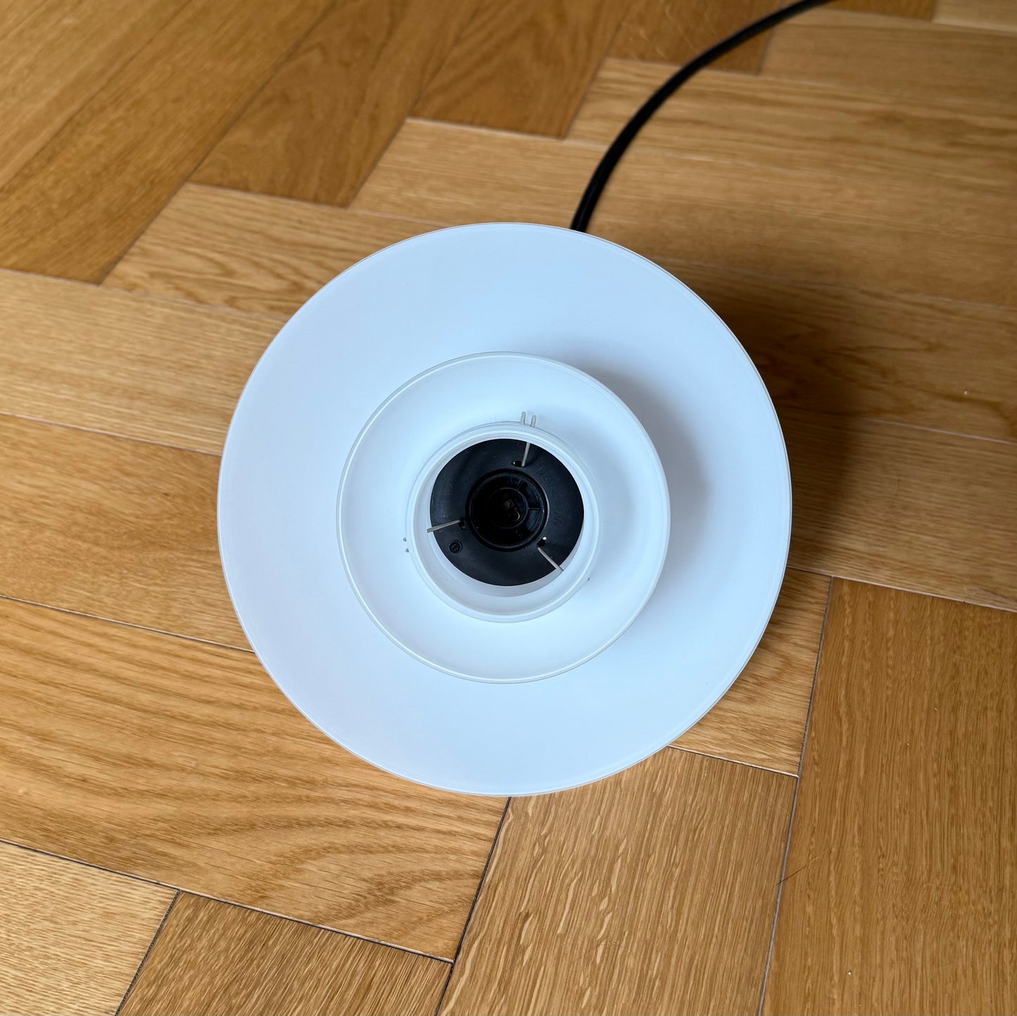 Original PH 2/1 pendant lamp. Poul Henningsen for Louis Poulsen