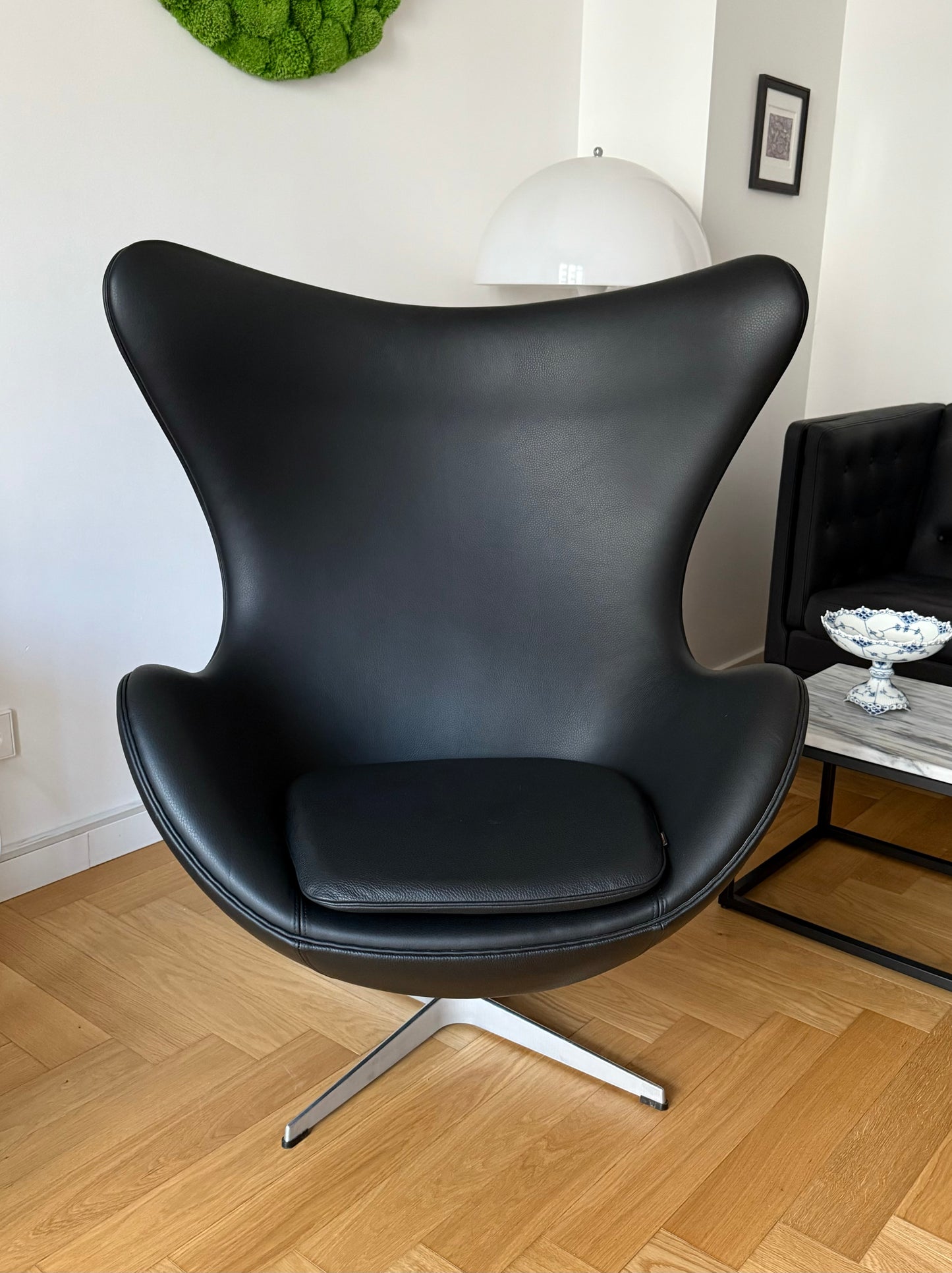 Original ‘The Egg Chair’. Arne Jacobsen for Fritz Hansen