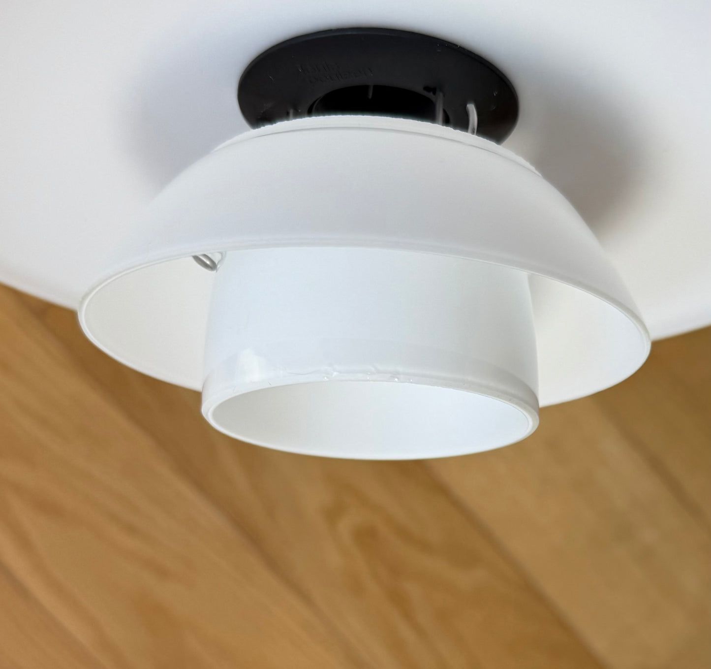 Original PH 2/1 pendant lamp. Poul Henningsen for Louis Poulsen