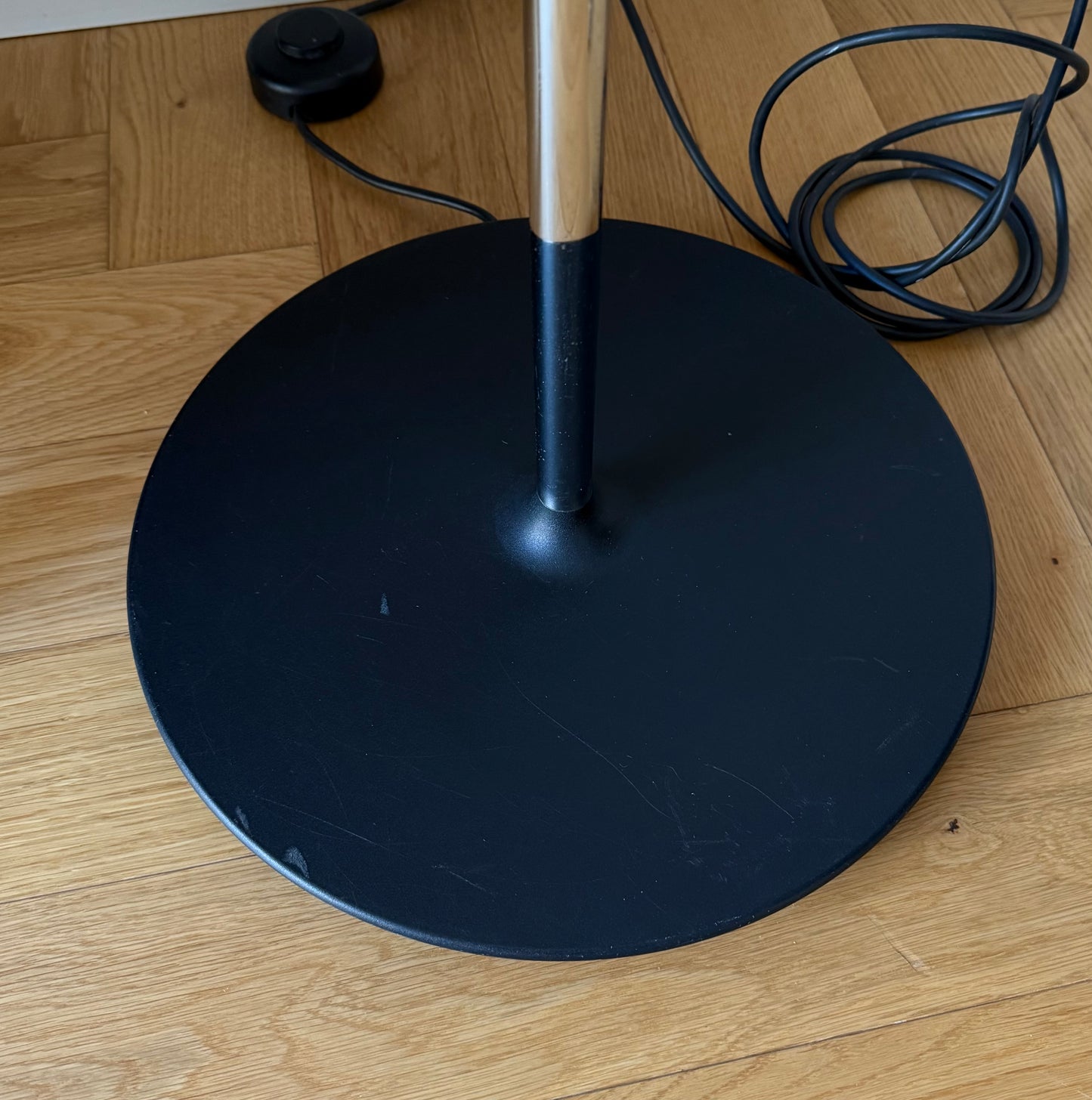 Original PH 80 floor lamp. Poul Henningsen for Louis Poulsen