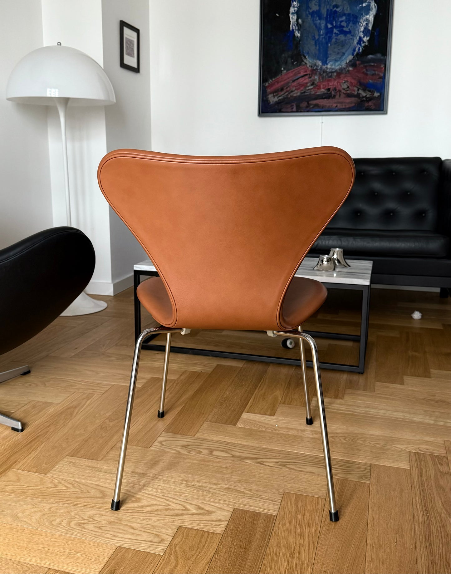 Series 7 Chairs. Arne Jacobsen for Fritz Hansen