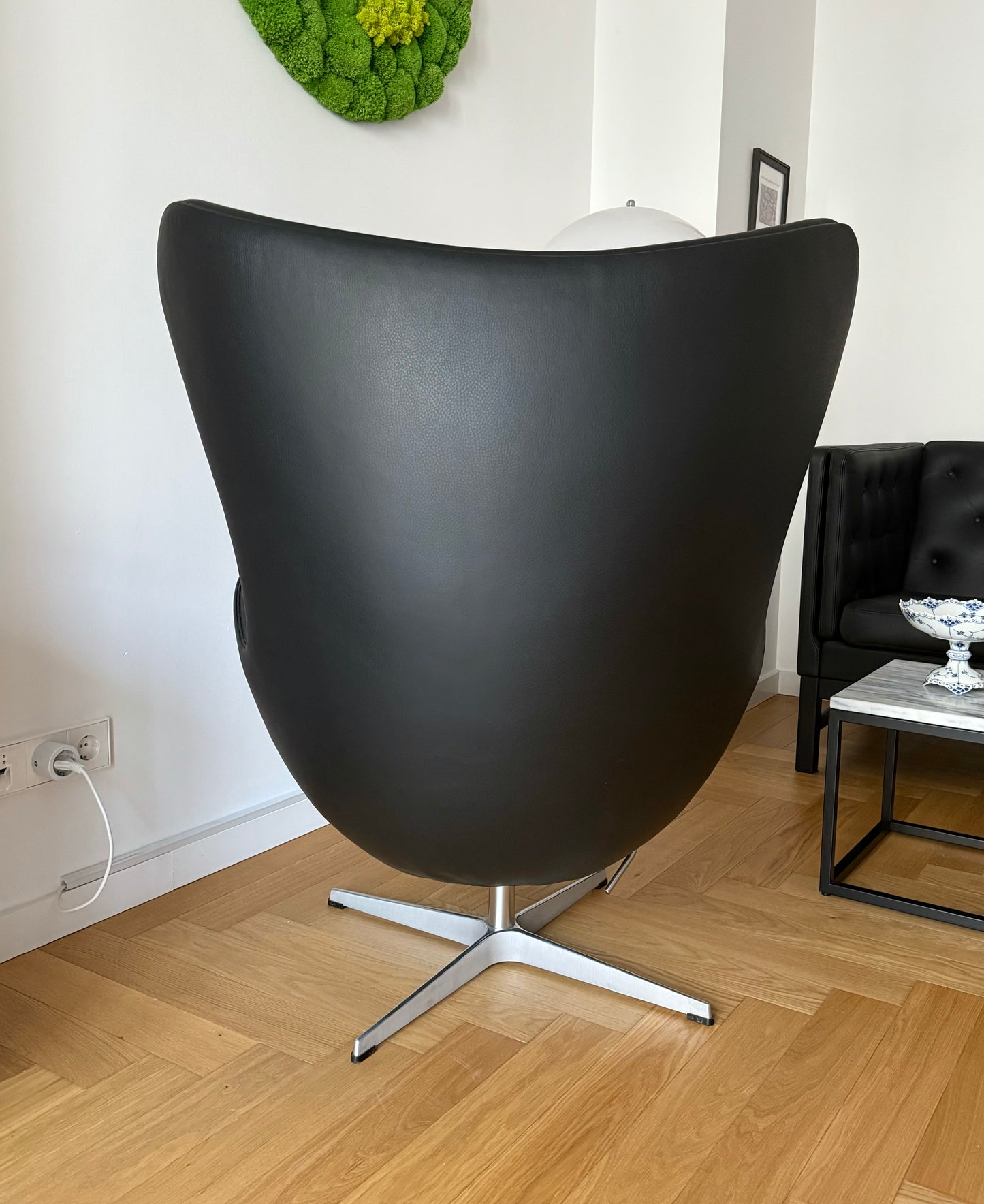 Original ‘The Egg Chair’. Arne Jacobsen for Fritz Hansen