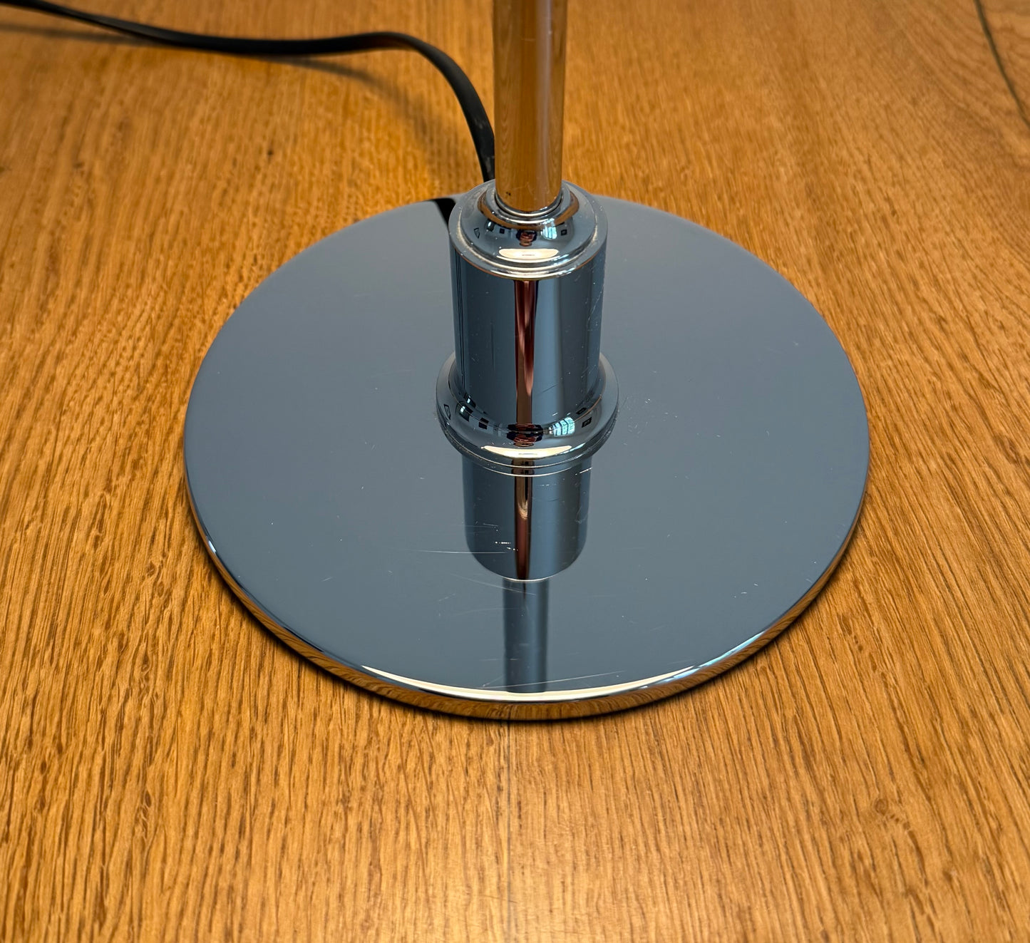 Original PH 3/2 table lamp. Poul Henningsen for Louis Poulsen