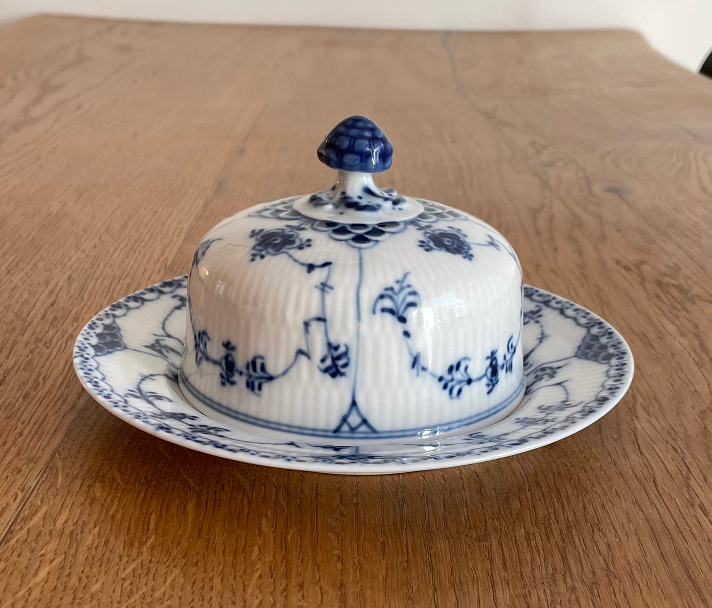Royal Copenhagen Blue Fluted Half Lace butter dish