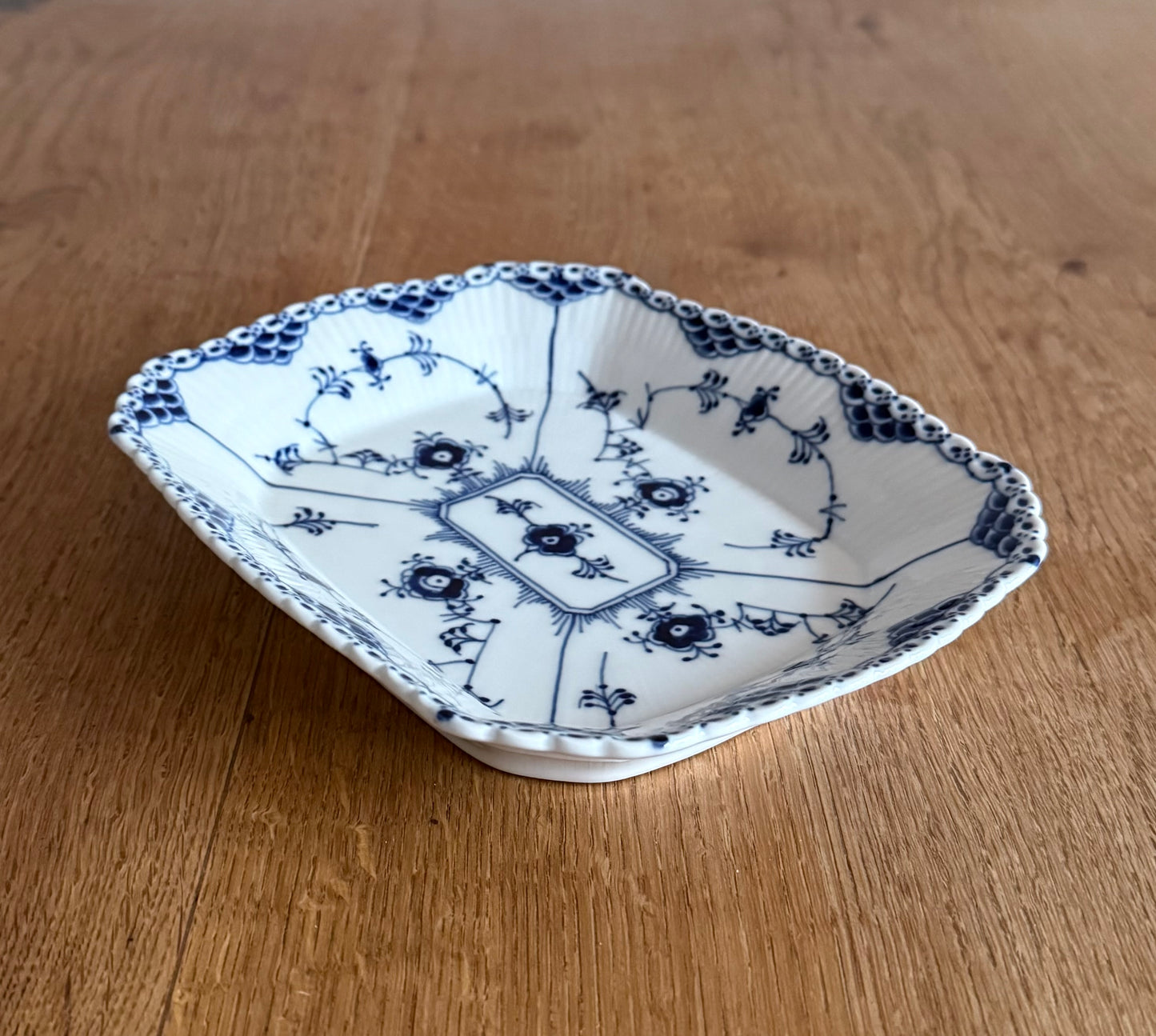 Royal Copenhagen Blue Fluted Half Lace bread tray #701