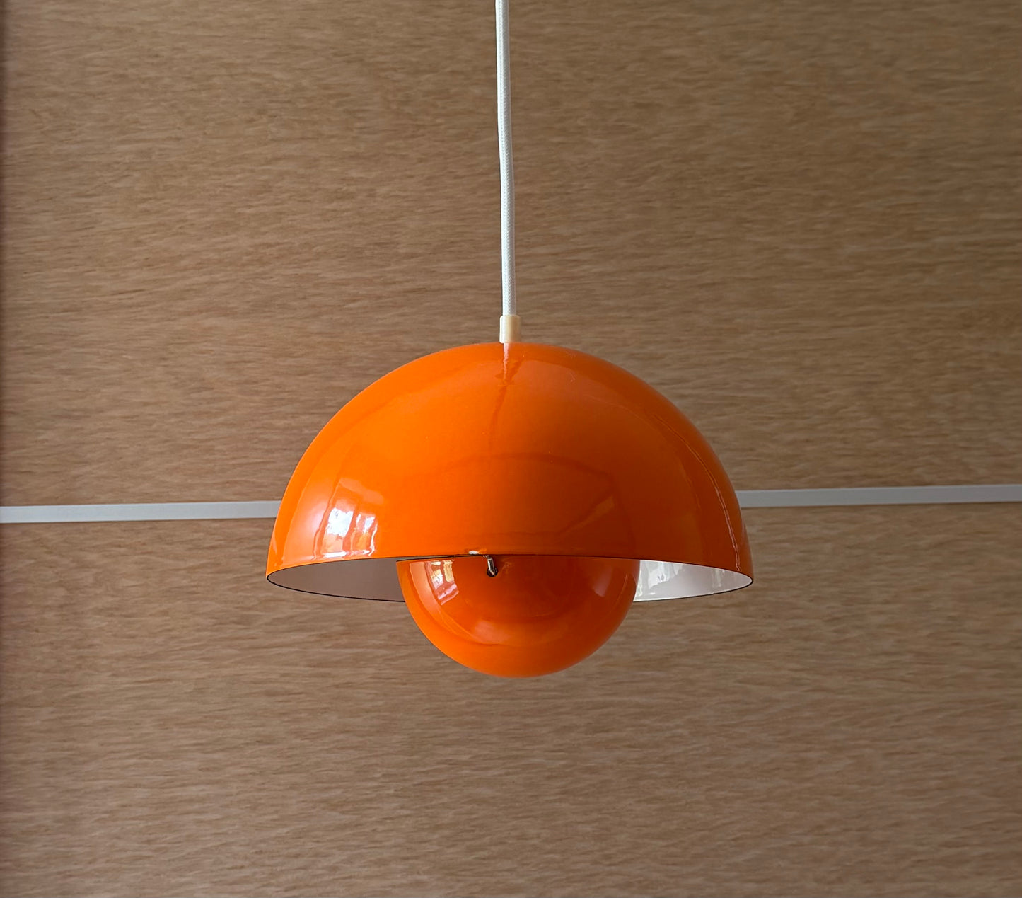 Original Flowerpot VP1 pendant lamp. Verner Panton for Louis Poulsen