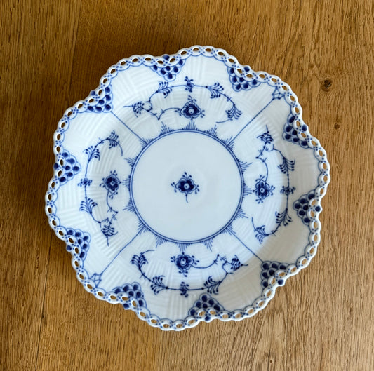 Royal Copenhagen Blue Fluted Full Lace dish (#1062)