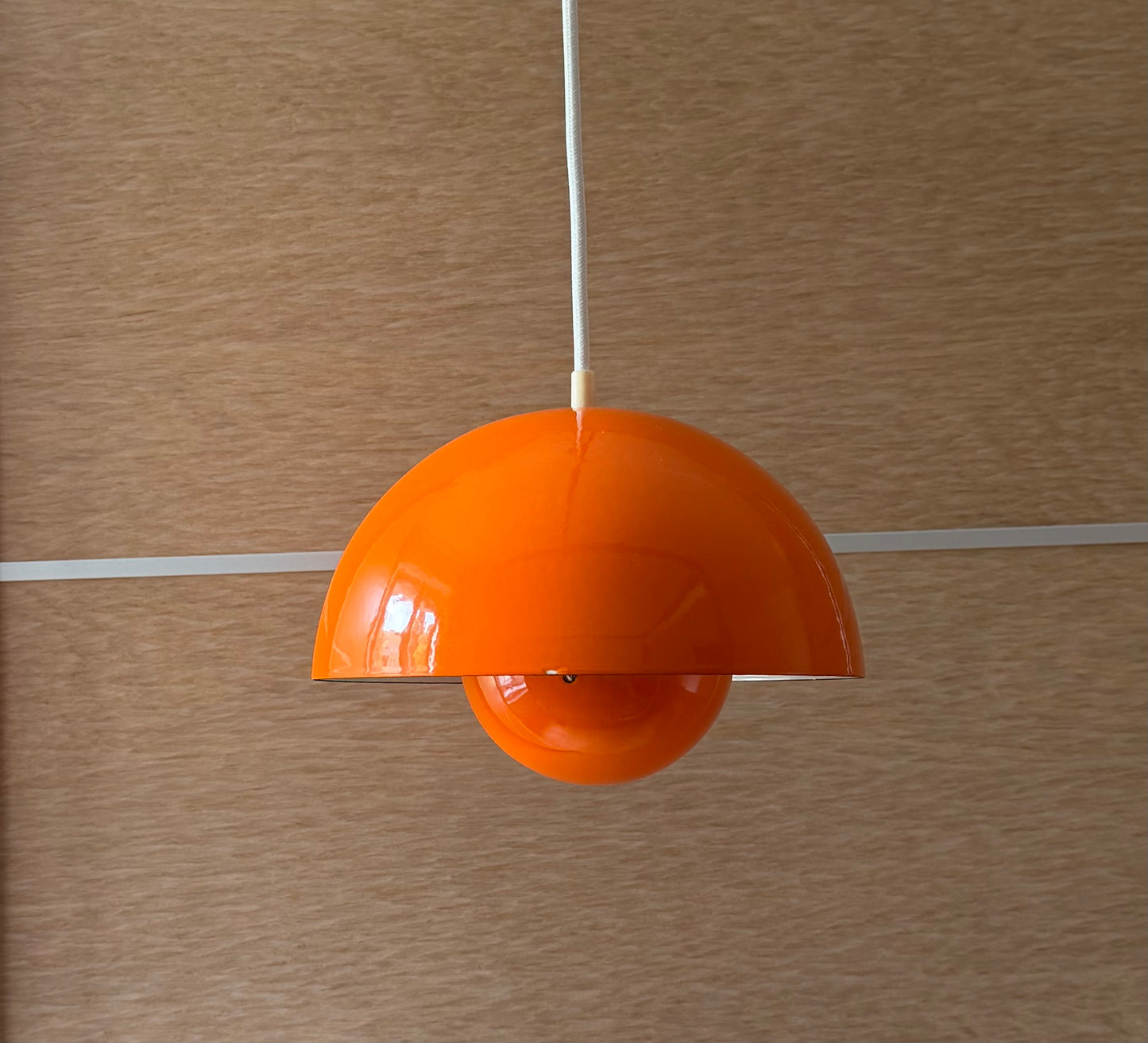Original Flowerpot VP1 pendant lamp. Verner Panton for Louis Poulsen