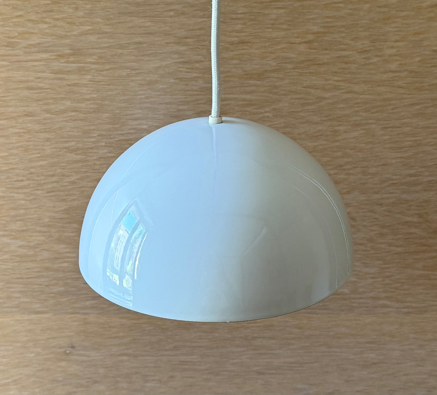 Original Flowerpot VP1 pendant lamp. Verner Panton for Louis Poulsen