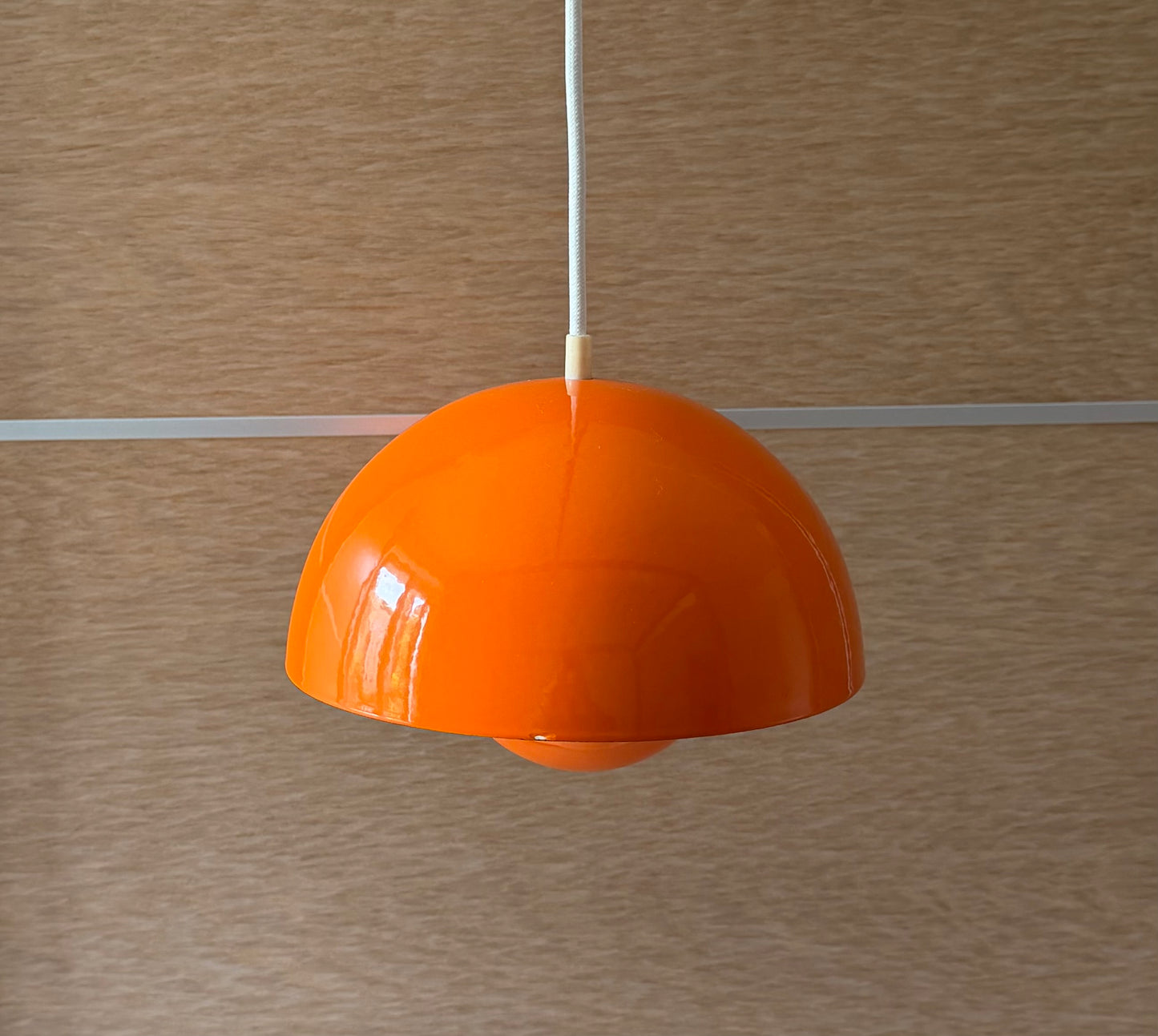 Original Flowerpot VP1 pendant lamp. Verner Panton for Louis Poulsen