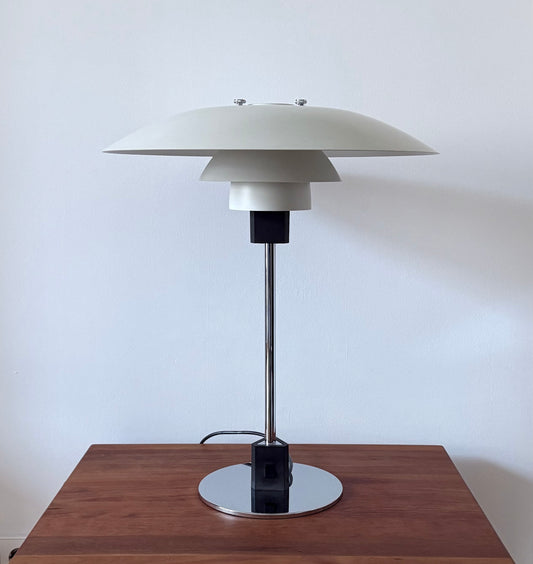 Original PH 4/3 table lamp. Poul Henningsen for Louis Poulsen