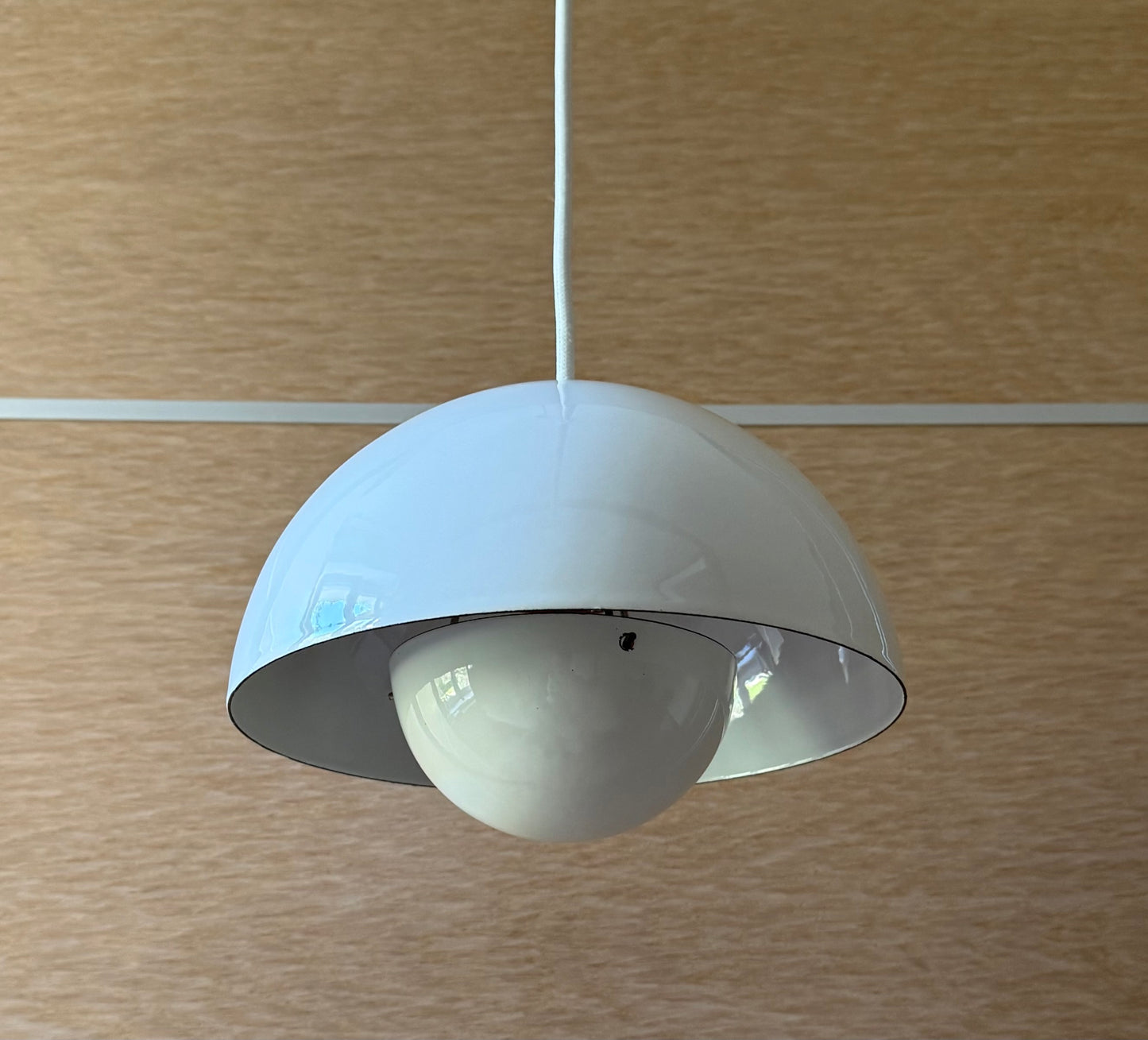 Original Flowerpot VP1 pendant lamp. Verner Panton for Louis Poulsen
