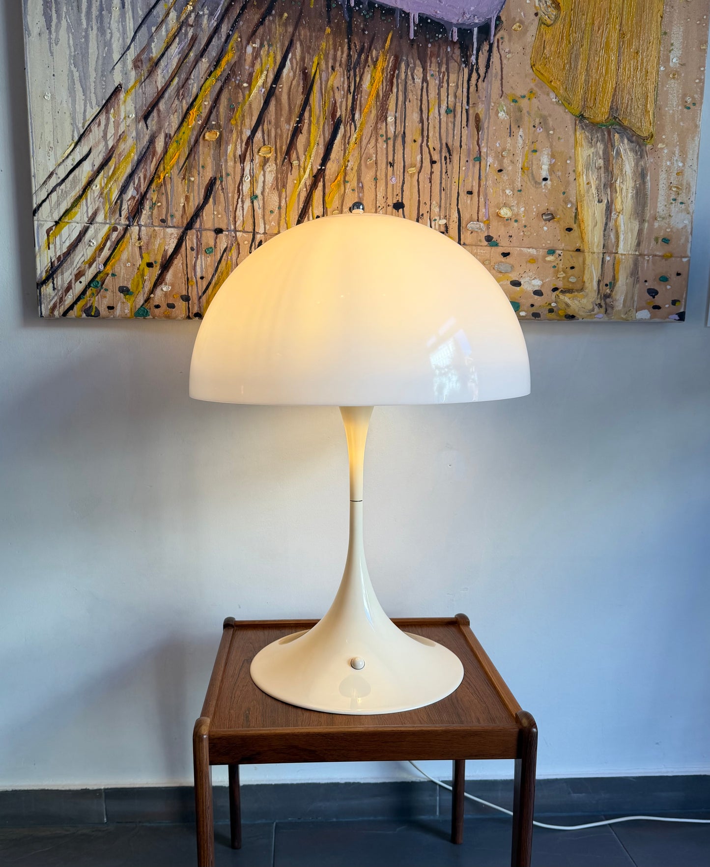 Original VP Panthella table lamp. Verner Panton for Louis Poulsen