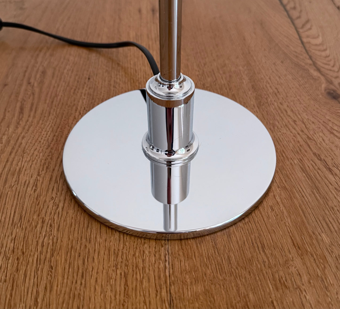 Original PH 3/2 table lamp. Poul Henningsen for Louis Poulsen