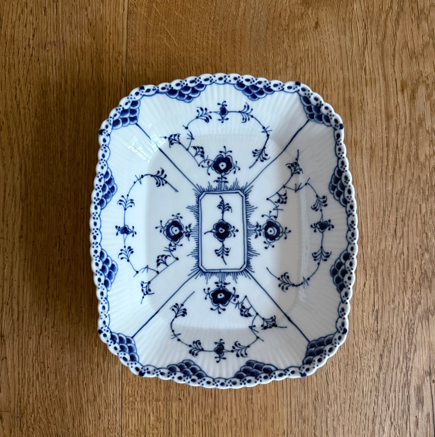 Royal Copenhagen Blue Fluted Half Lace bread tray #701