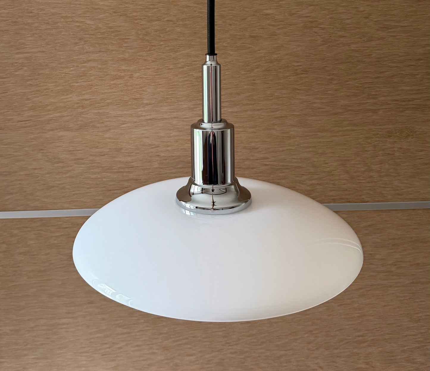Original PH 3/2 pendant lamp. Poul Henningsen for Louis Poulsen