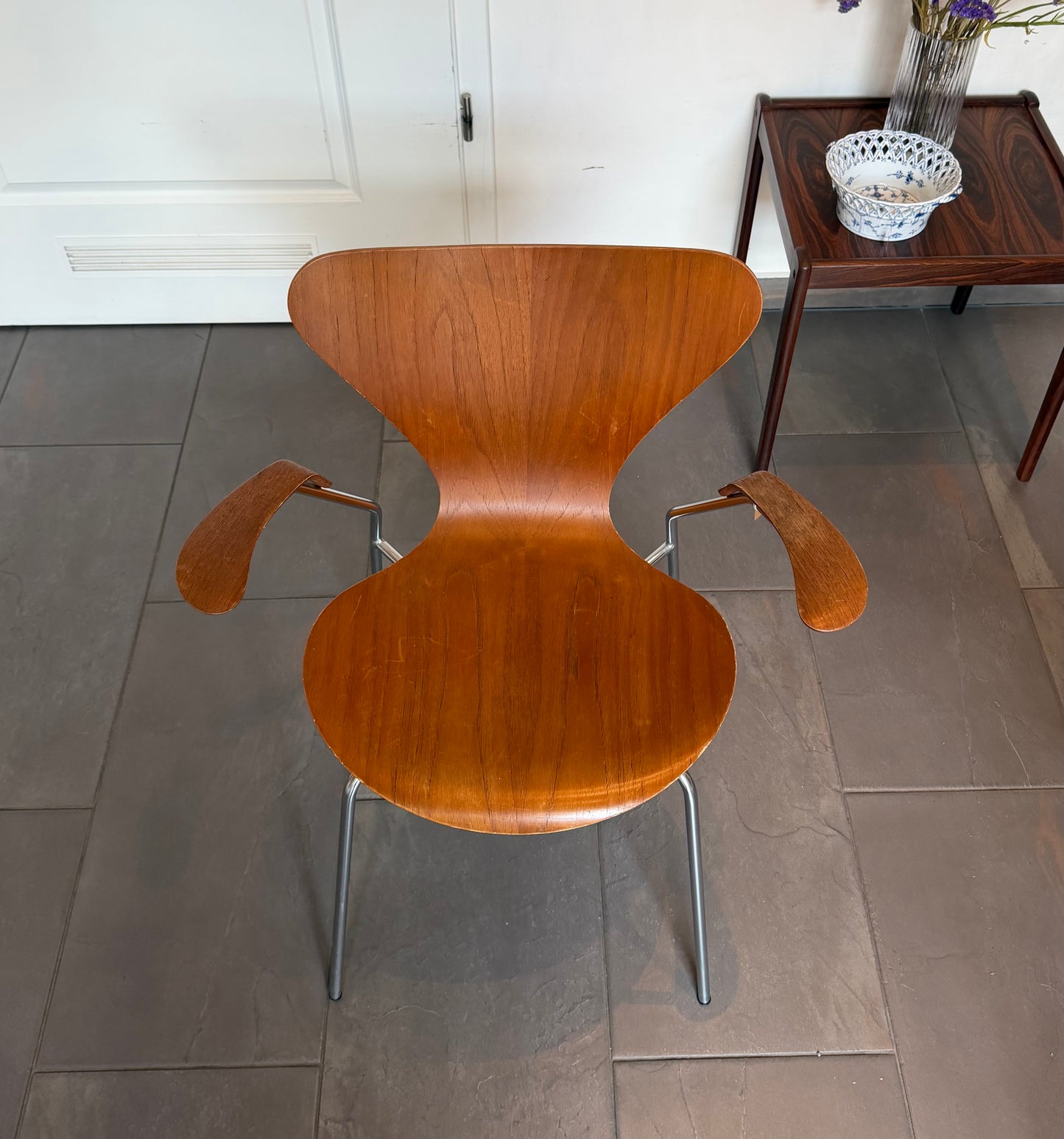 Original Series 7-armchair (3207). Arne Jacobsen for Fritz Hansen
