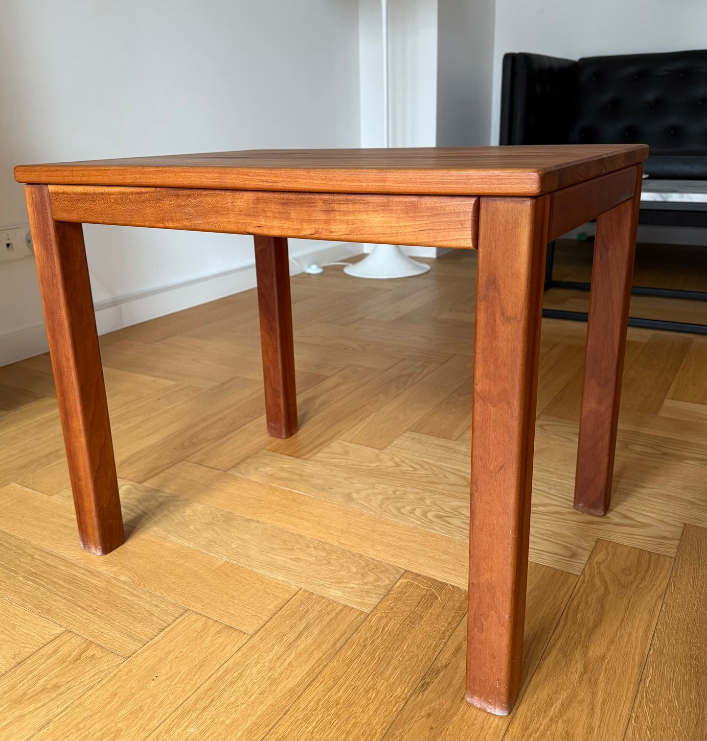Danish side table in solid cherry wood. Haslev Møbelsnedkeri