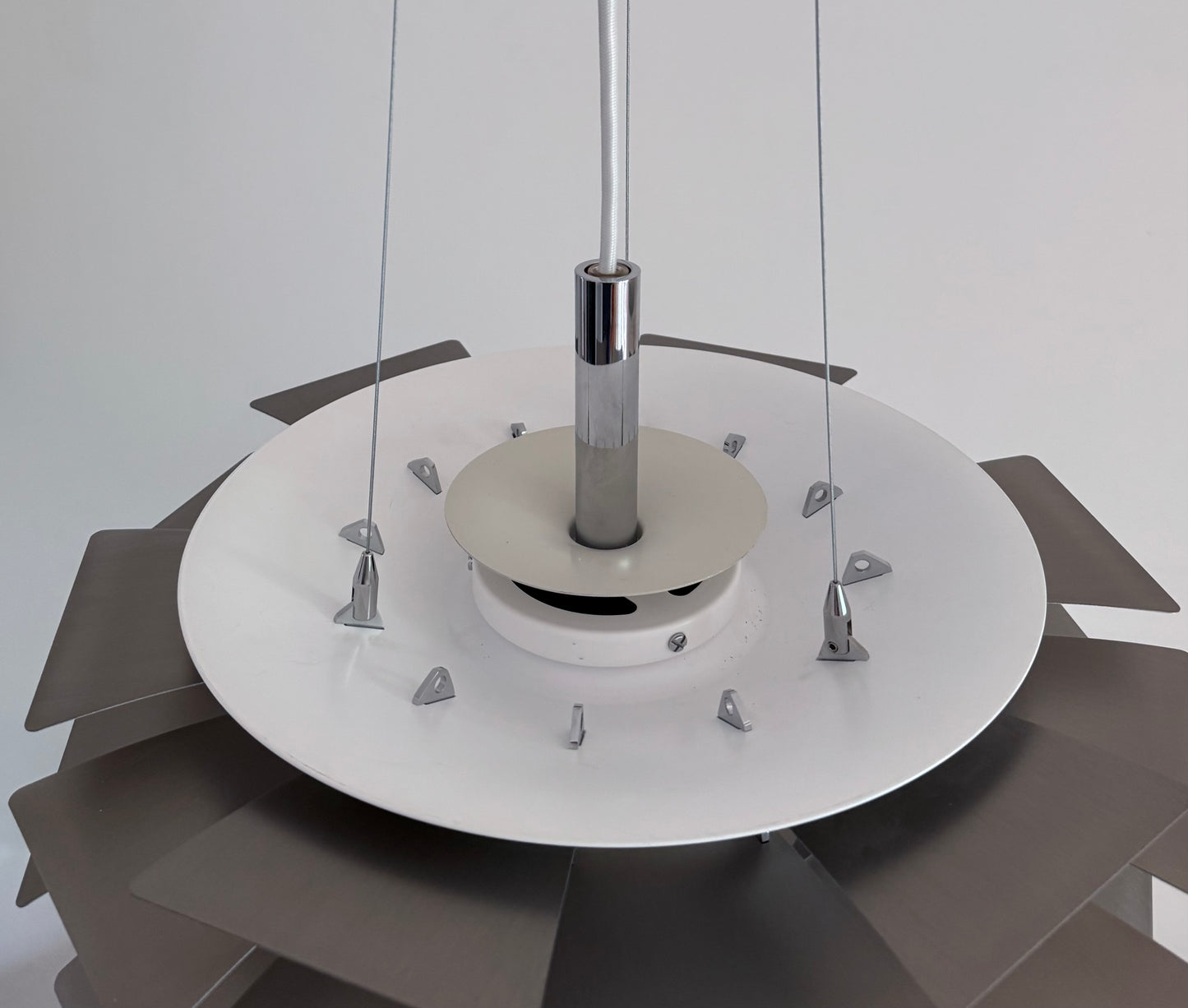 Original PH Artichoke pendant lamp. Poul Henningsen für Louis Poulsen