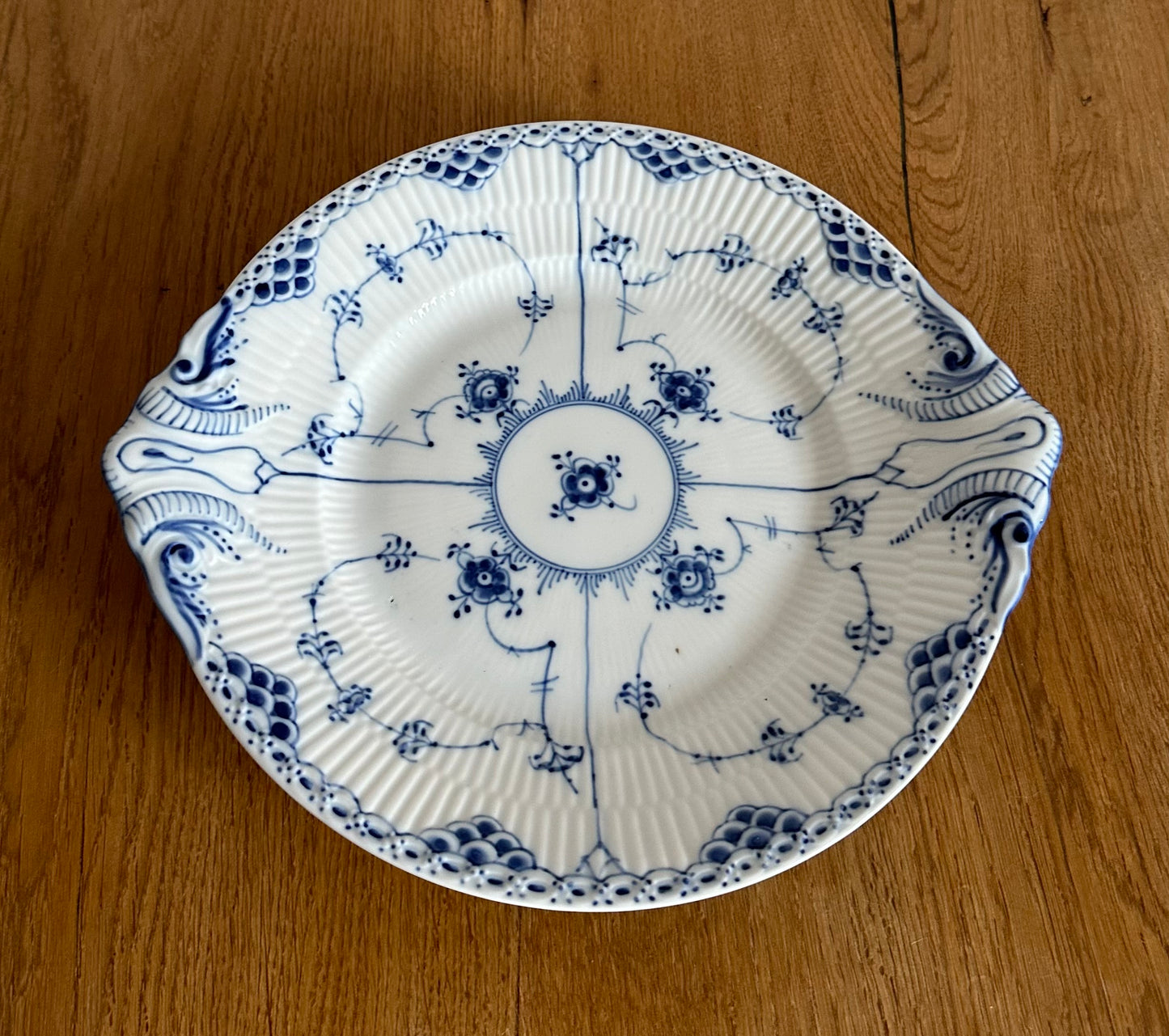 Royal Copenhagen Blue Fluted Half Lace cake plate