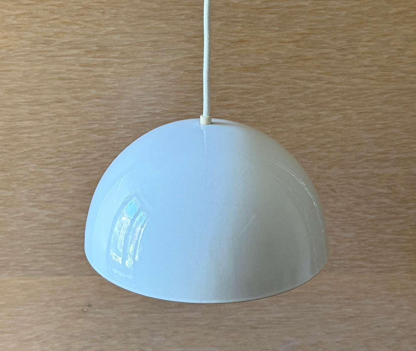 Original Flowerpot VP1 pendant lamp. Verner Panton for Louis Poulsen