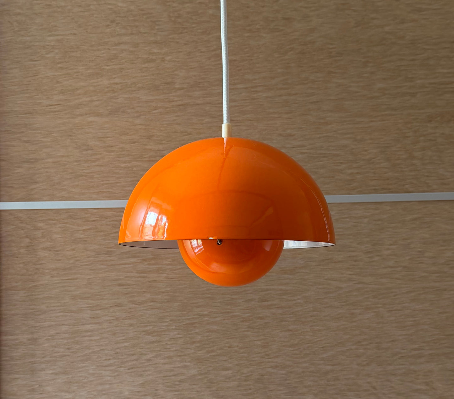Original Flowerpot VP1 pendant lamp. Verner Panton for Louis Poulsen