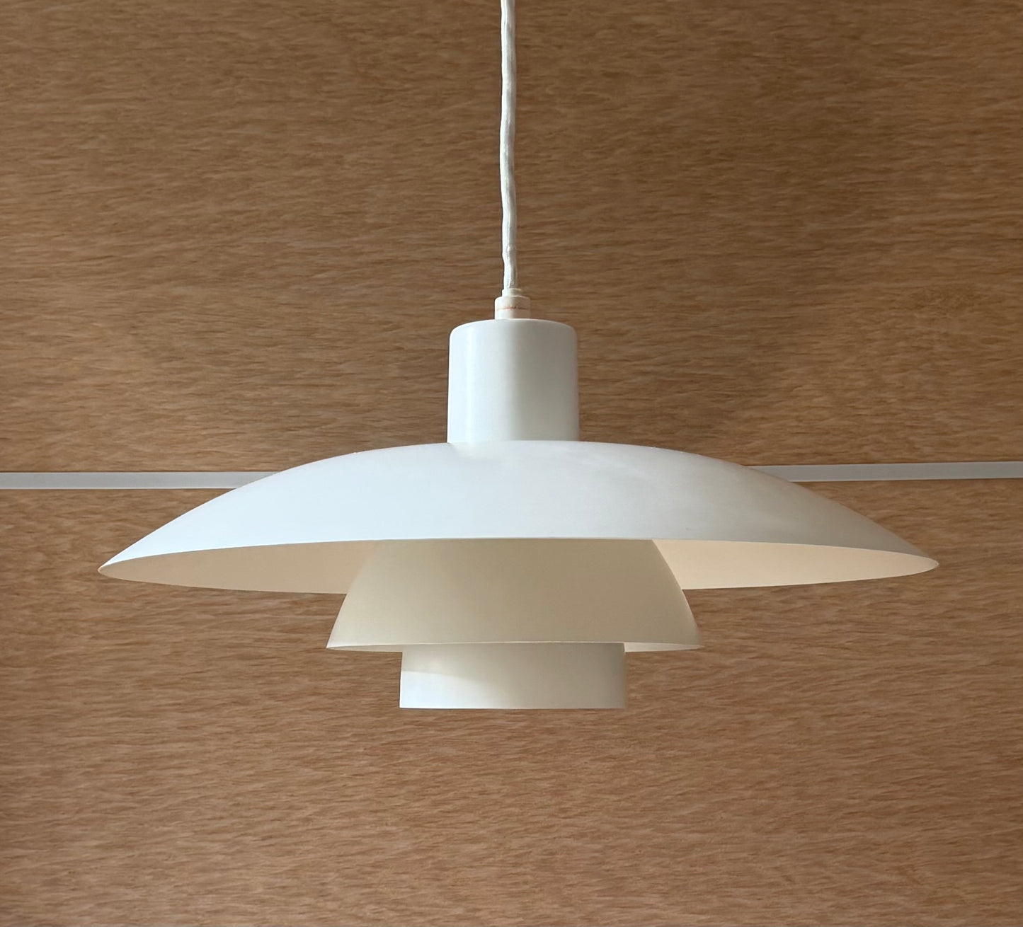 Original PH 4/3 pendant lamp. Poul Henningsen for Louis Poulsen