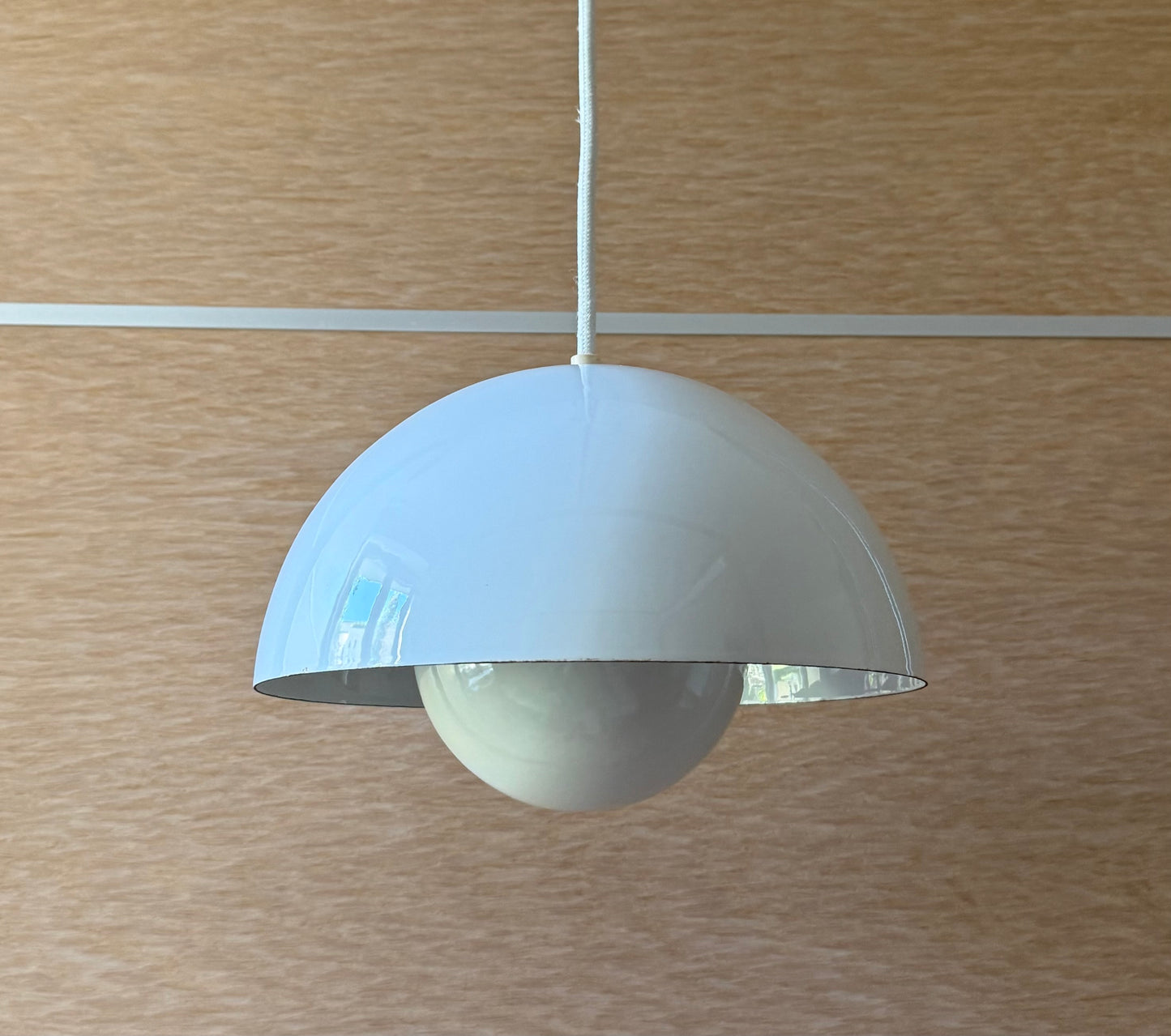 Original Flowerpot VP1 pendant lamp. Verner Panton for Louis Poulsen