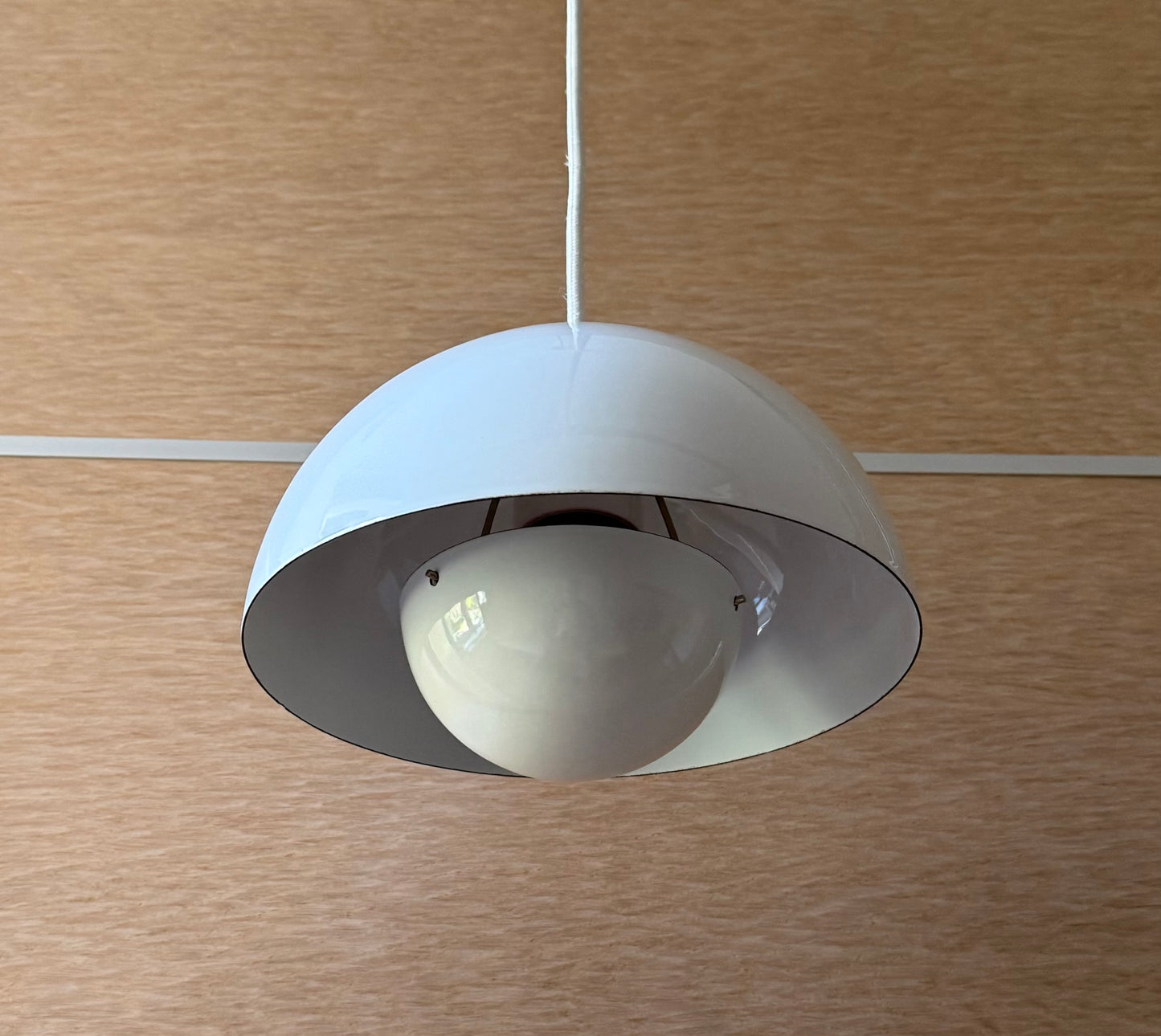 Original Flowerpot VP1 pendant lamp. Verner Panton for Louis Poulsen