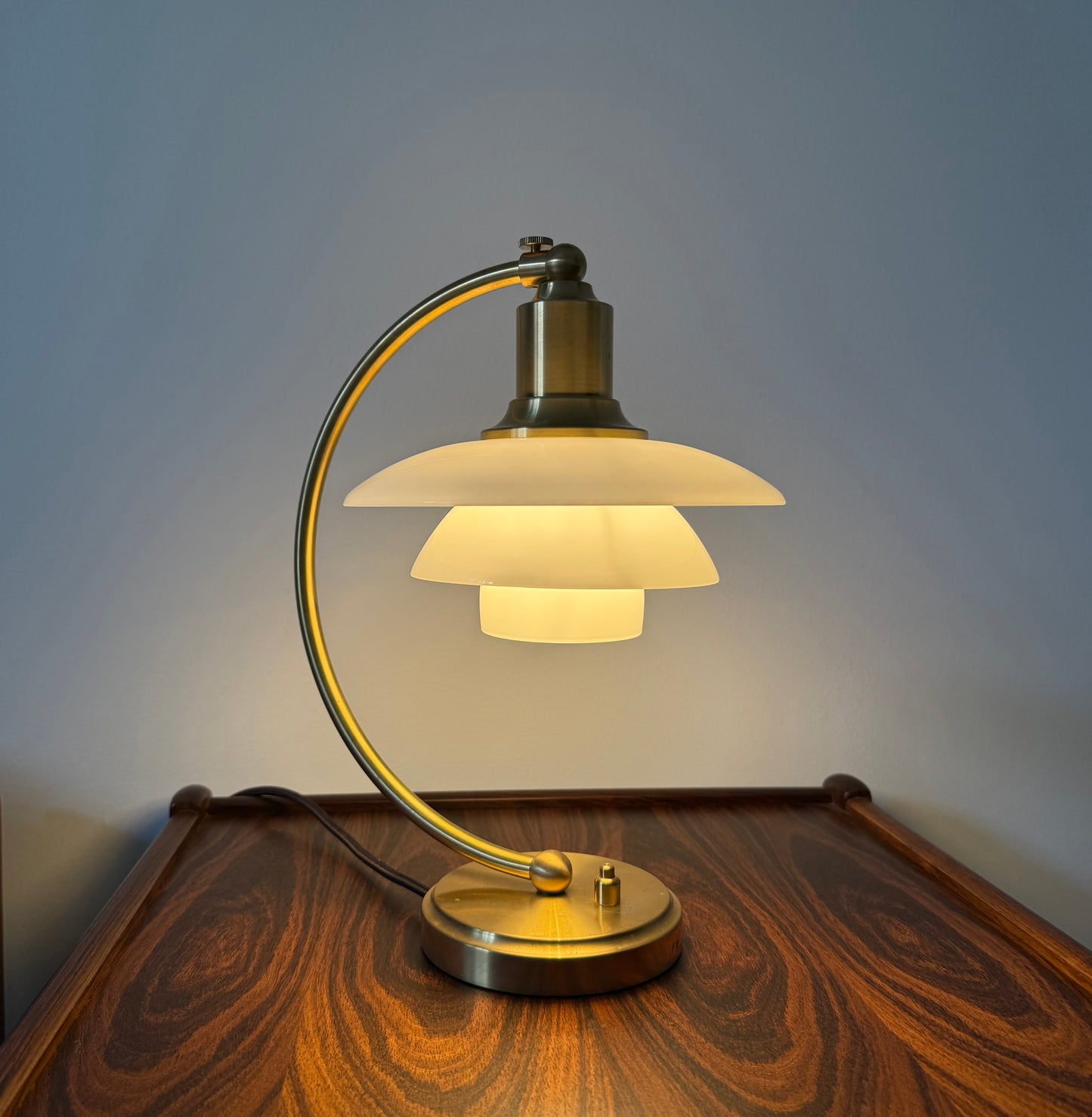Original PH 2/2 ‘Luna’ table lamp. Poul Henningsen for Louis Poulsen
