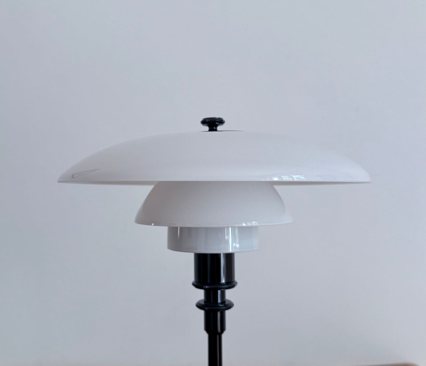 Original PH 2/1 table lamp. Poul Henningsen for Louis Poulsen