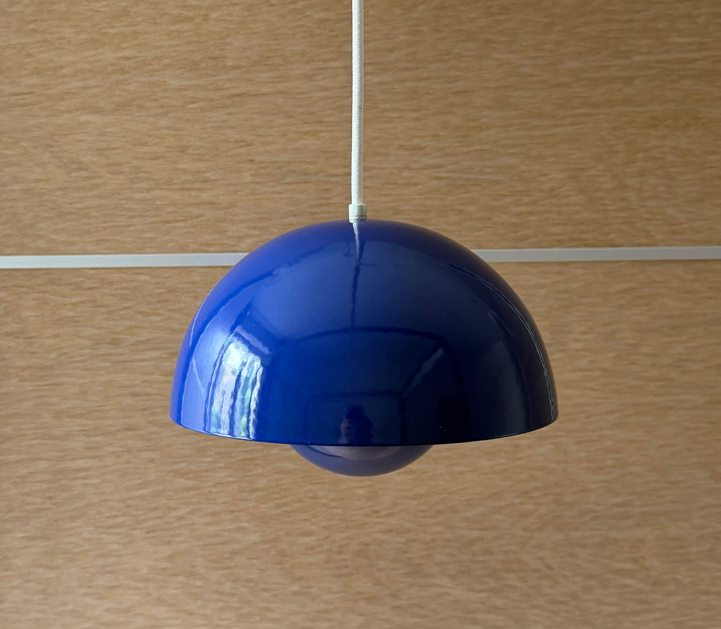 Original Flowerpot VP1 pendant lamp. Verner Panton for Louis Poulsen