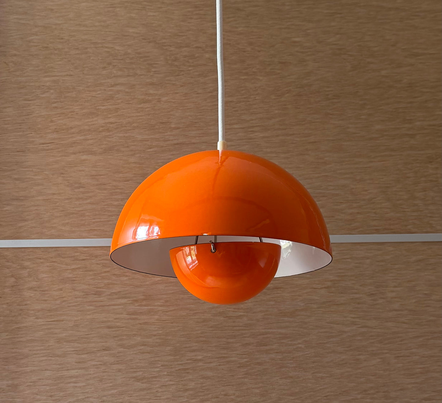 Original Flowerpot VP1 pendant lamp. Verner Panton for Louis Poulsen