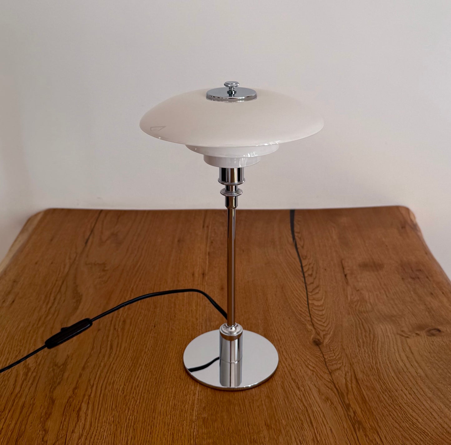 Original PH 2/1 table lamp. Poul Henningsen for Louis Poulsen