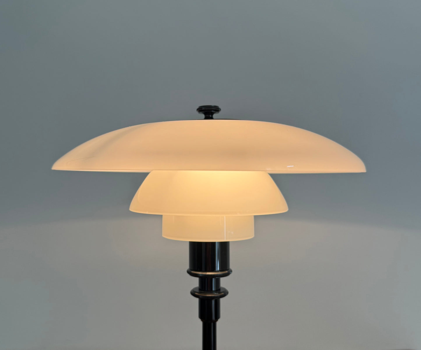 Original PH 2/1 table lamp. Poul Henningsen for Louis Poulsen