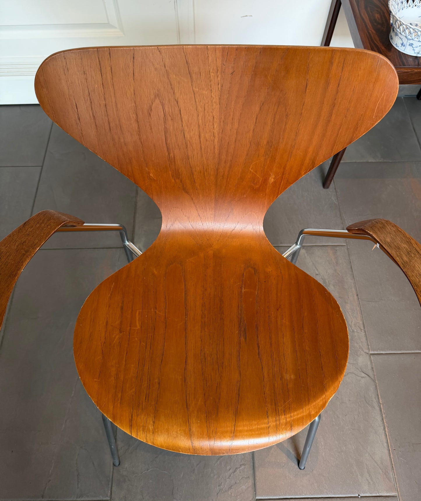 Original Series 7-armchair (3207). Arne Jacobsen for Fritz Hansen