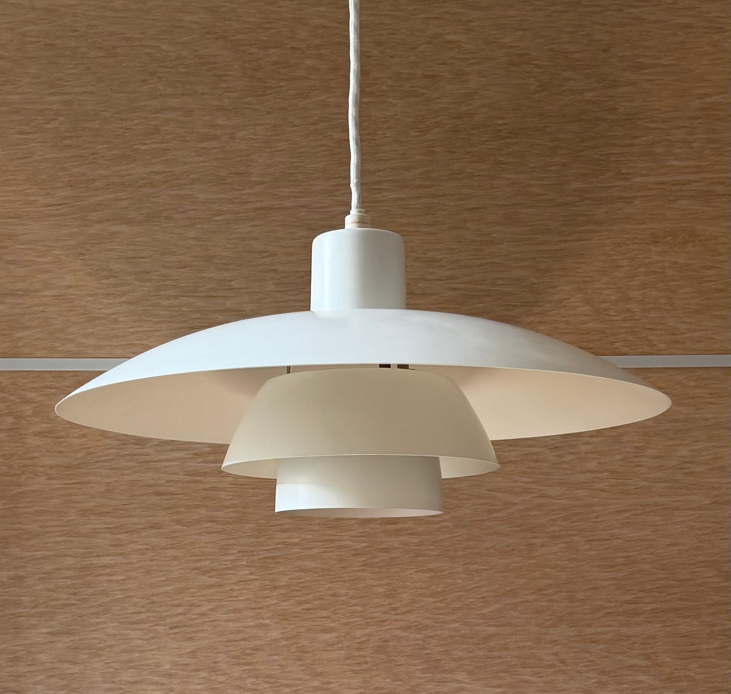 Original PH 4/3 pendant lamp. Poul Henningsen for Louis Poulsen