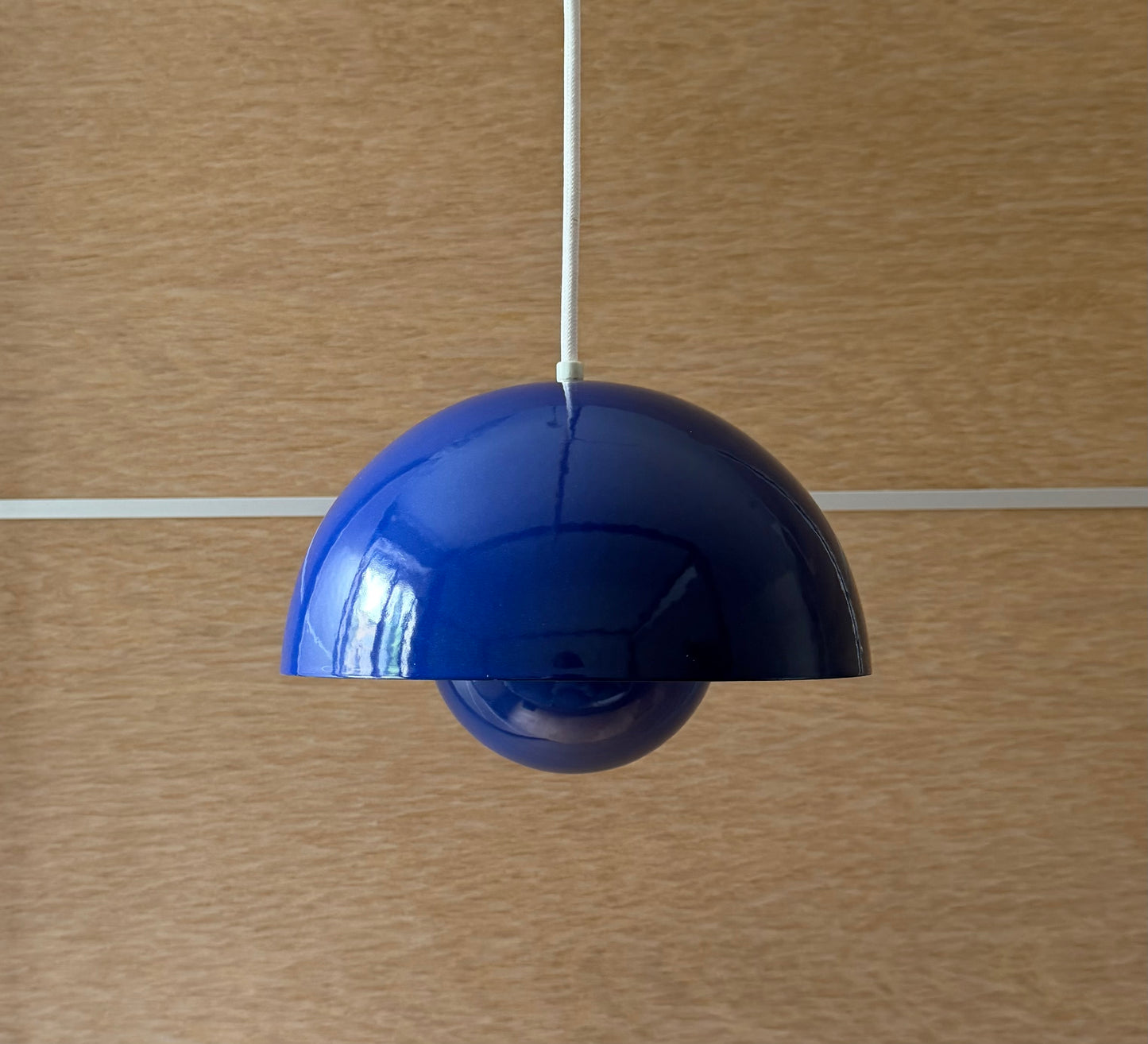 Original Flowerpot VP1 pendant lamp. Verner Panton for Louis Poulsen
