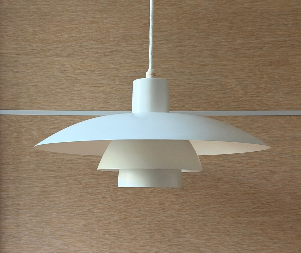Original PH 4/3 pendant lamp. Poul Henningsen for Louis Poulsen