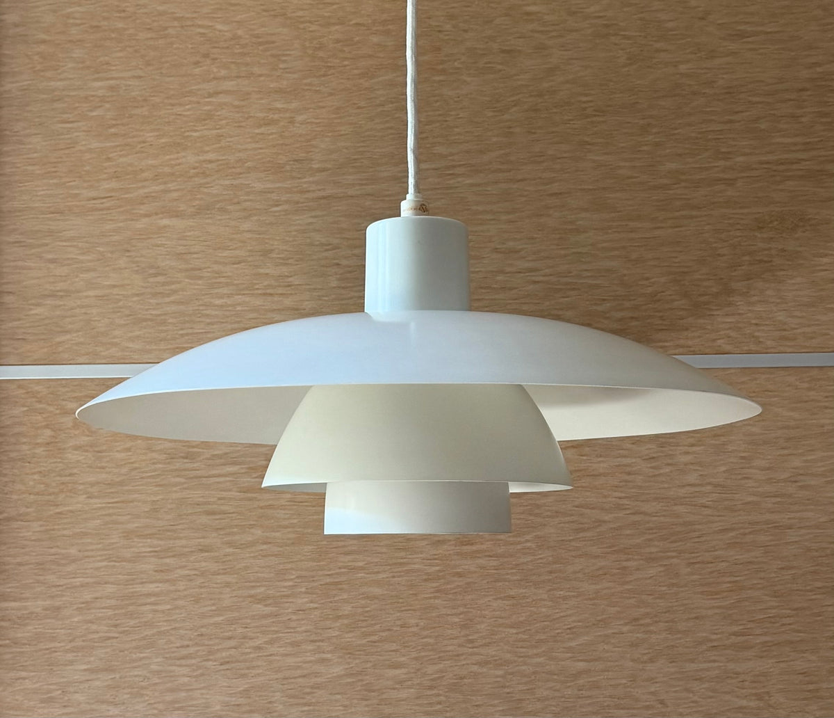 Original PH 4/3 pendant lamp. Poul Henningsen for Louis Poulsen