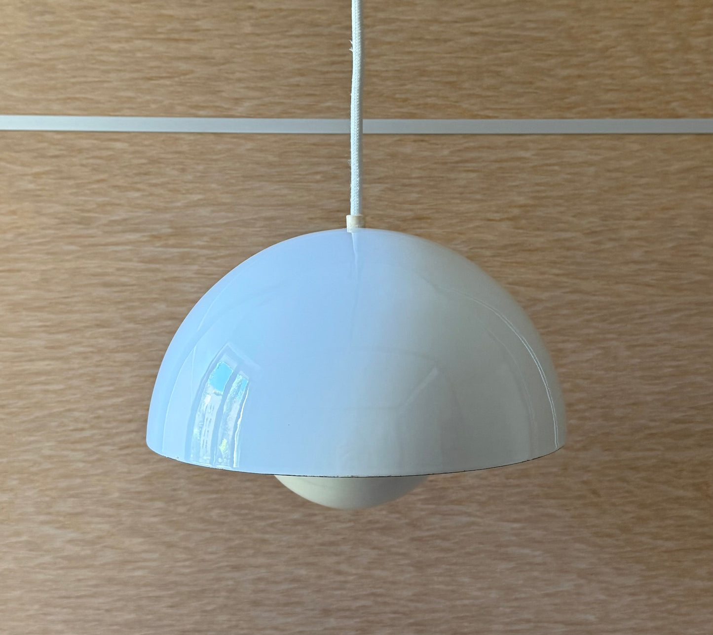 Original Flowerpot VP1 pendant lamp. Verner Panton for Louis Poulsen
