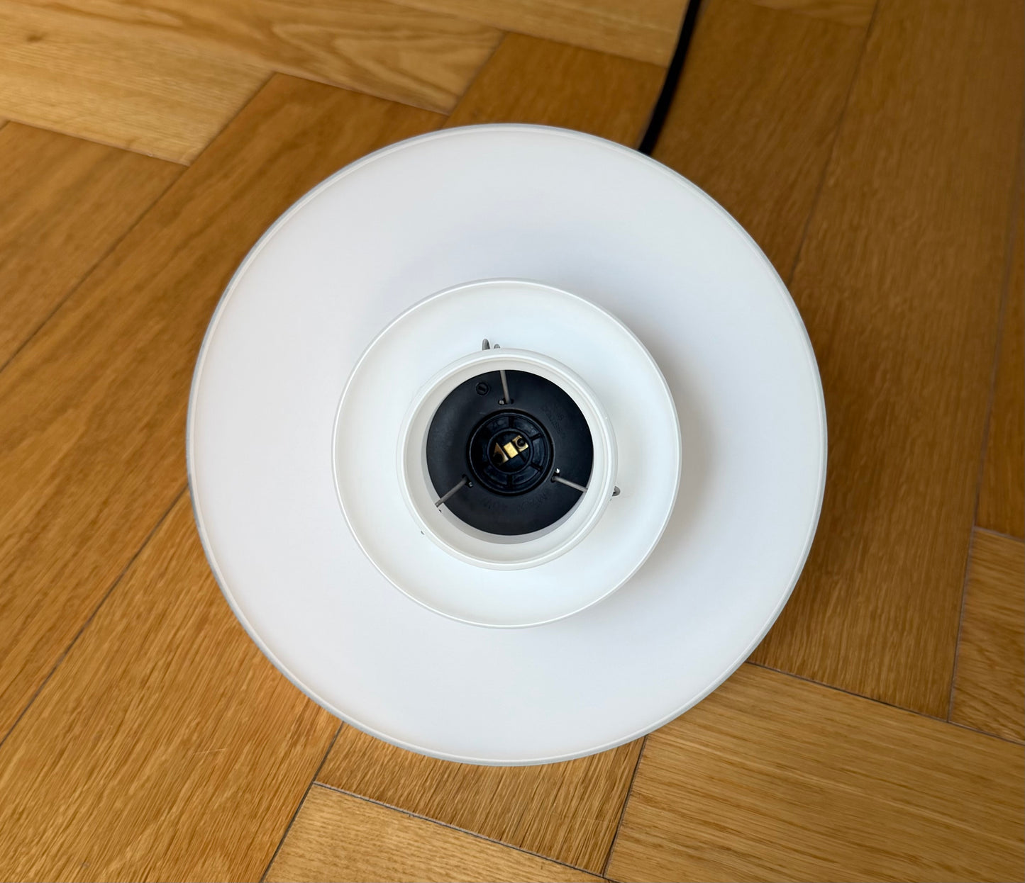 Original PH 2/1 pendant lamp. Poul Henningsen for Louis Poulsen