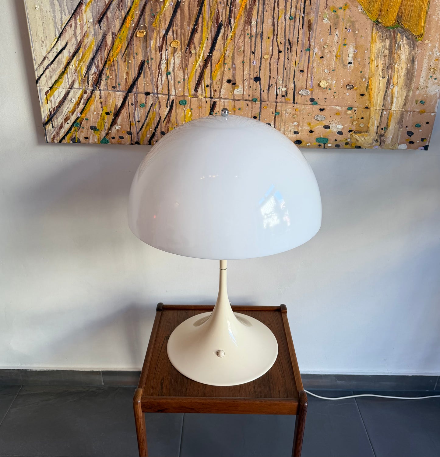 Original VP Panthella table lamp. Verner Panton for Louis Poulsen