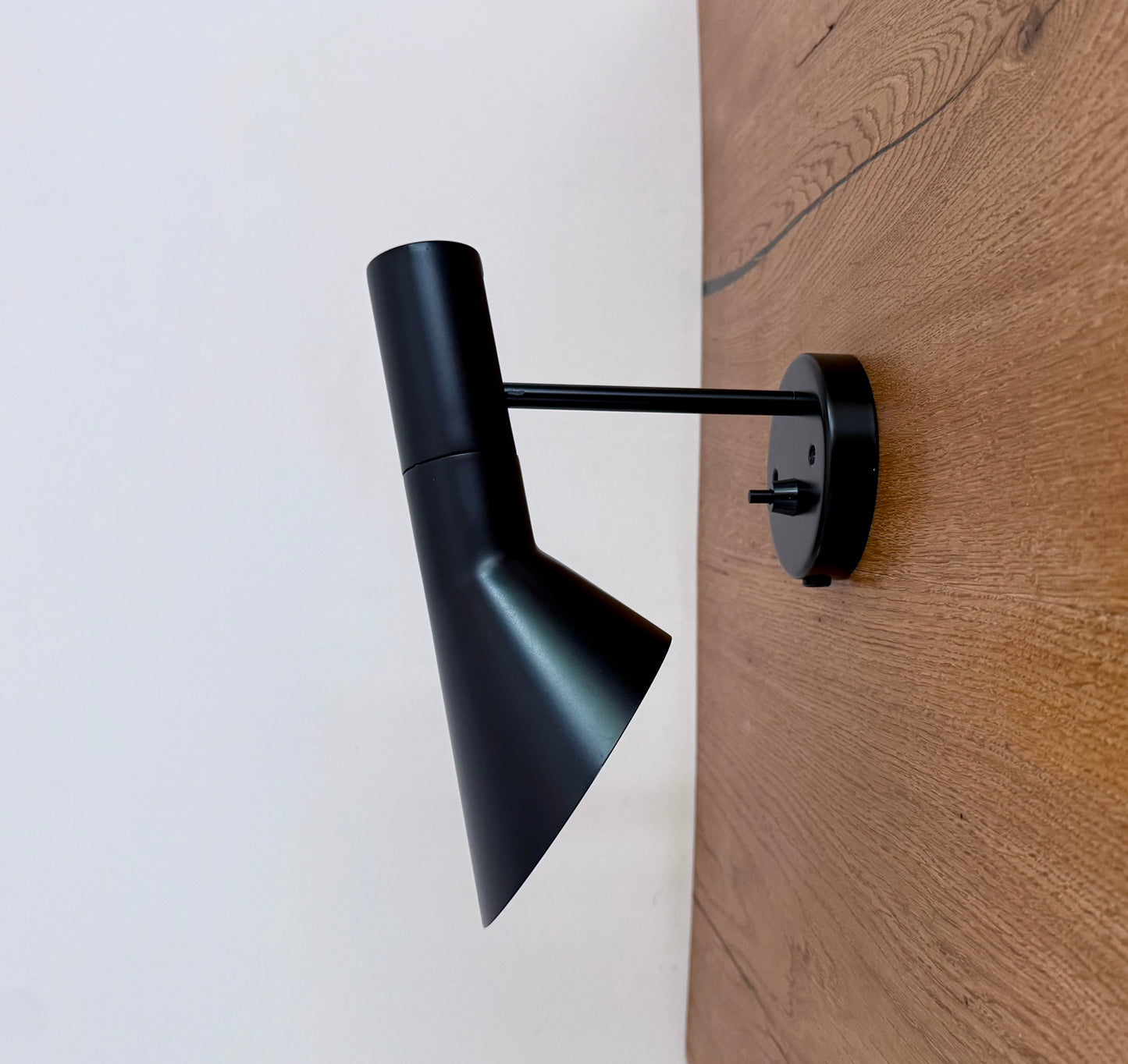 Original AJ wall lamp. Arne Jacobsen for Louis Poulsen