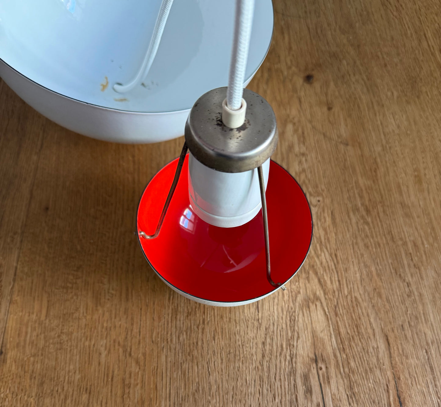 Original Flowerpot VP1 pendant lamp. Verner Panton for Louis Poulsen