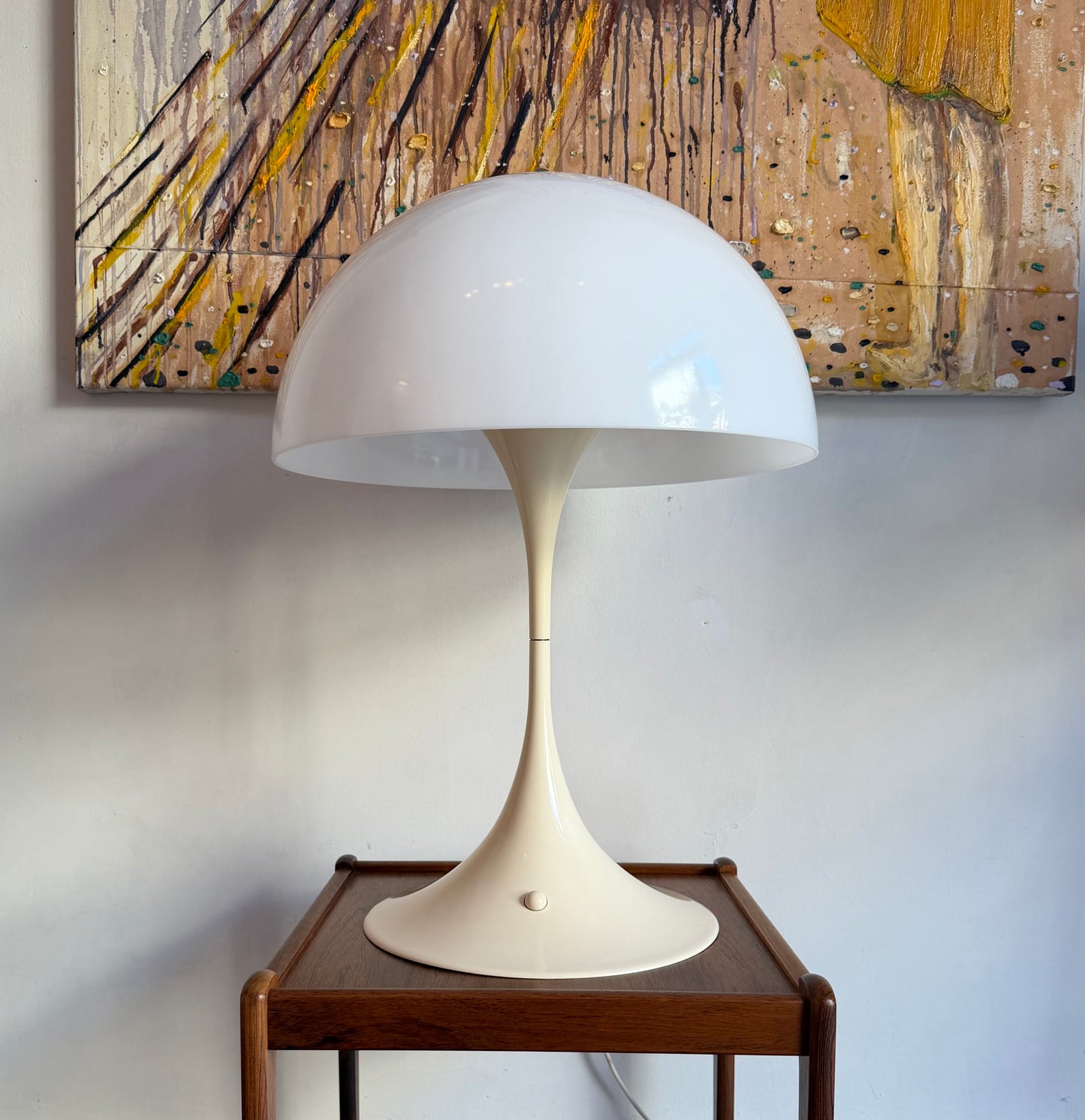 Original VP Panthella table lamp. Verner Panton for Louis Poulsen
