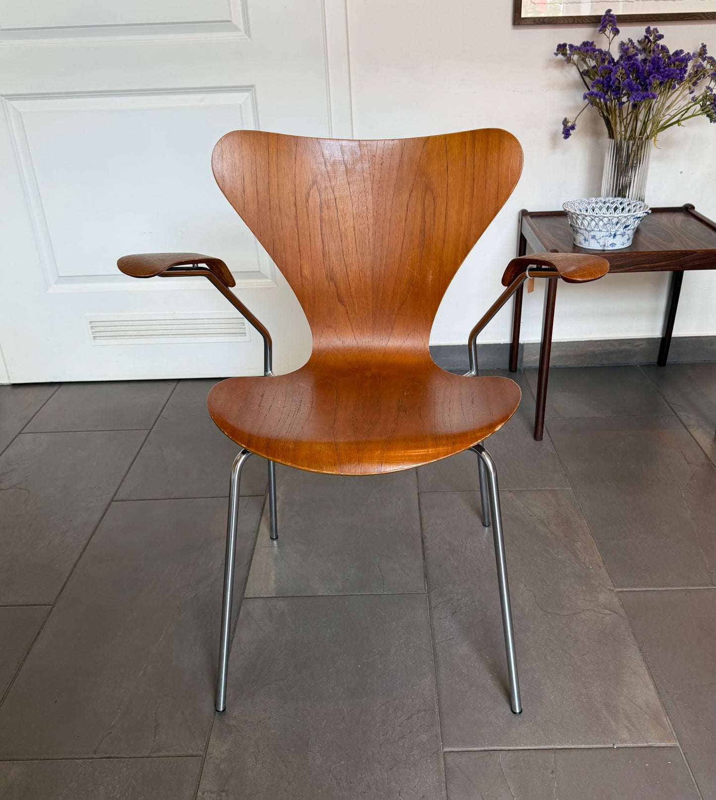 Original Series 7-armchair (3207). Arne Jacobsen for Fritz Hansen
