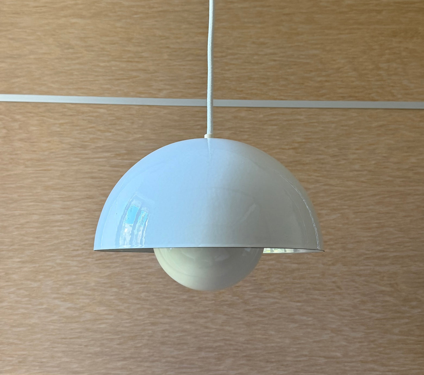 Original Flowerpot VP1 pendant lamp. Verner Panton for Louis Poulsen